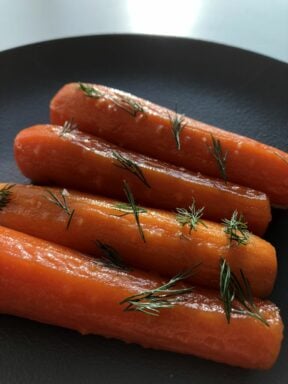 Clementine leaf glazed carrots