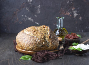 Pesto and roasted vegetable picnic loaf